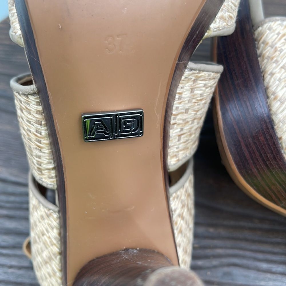 3For$20 Adolfo Dominguez leather wedge sandals size 37 EURO is 6.5 US - Picture 6 of 6